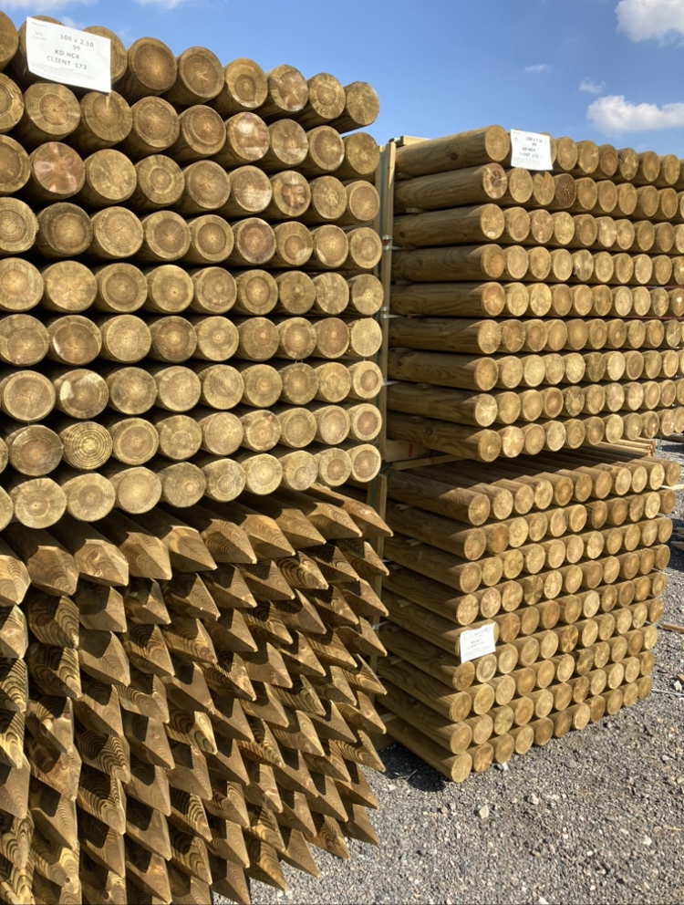 Balenie 99ks Kôl 210cm ø10 sušený impregnovaný